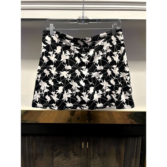 Black & White Dresses & Skirts - Women's Black & White Floral Athleticwear